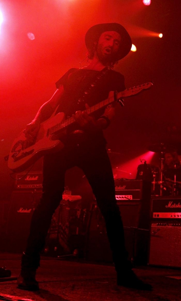 Leiva en su primer concierto en solitario. Imagen: EFE.