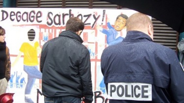 L'opération ''Dégage Sarkozy'' menée ce week-end à Bayonne: Photo: Bizi