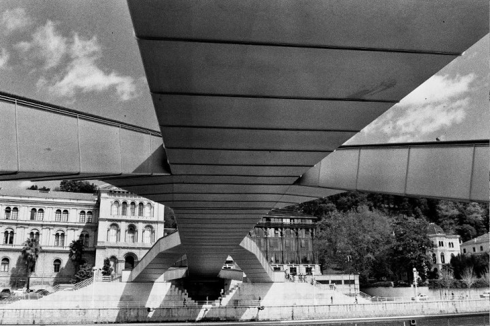 Pedro Arrupe pasarela. Edurne Cortes