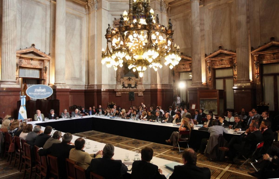 El Senado argentino aprueba el dictamen para la expropiación de YPF