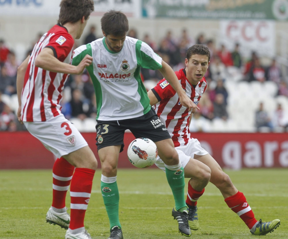 Adrián, Aurtenetxe and De Marcos. Photo: EFE