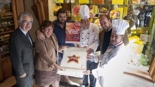 Robin Food elaborará el pastel ruso más grande del mundo