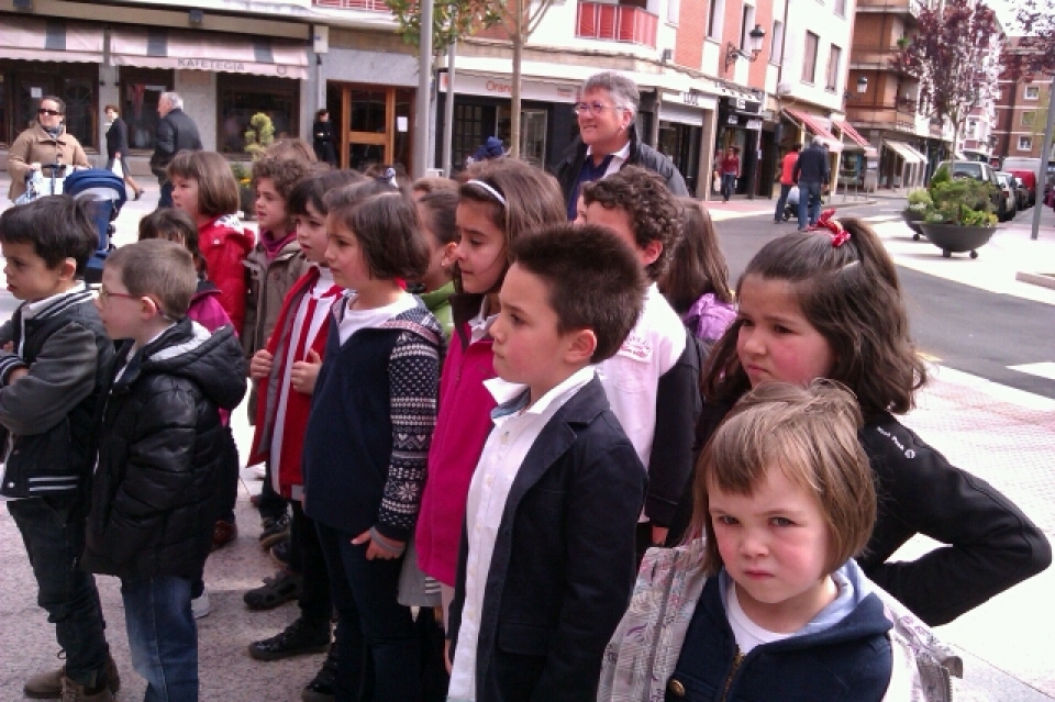 Gernikako San Fidel Ikastetxeko ikasleak