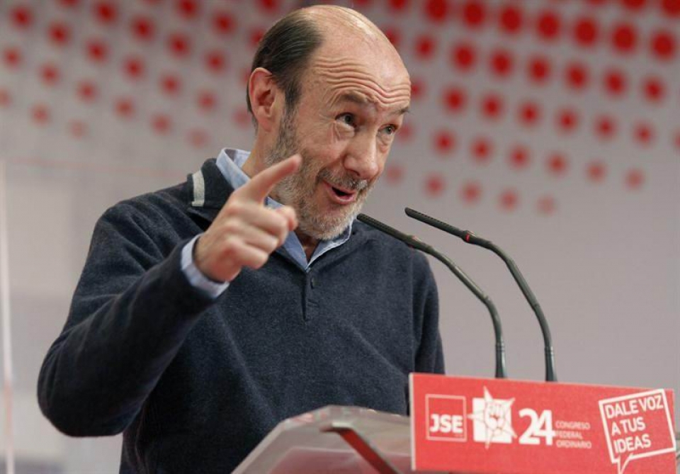 Rubalcaba ha clausurado el 24 congreso de las Juventudes Socialistas de España. Foto: EFE