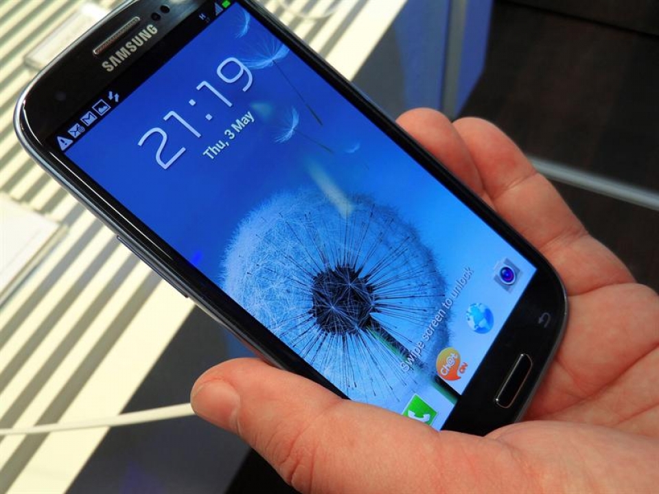 Samsung Galaxy III sakelako telefonoa. Argazkia: EFE
