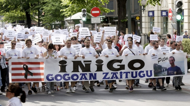 Manifestación en recuerdo de Iñigo Cabacas en Bilbao