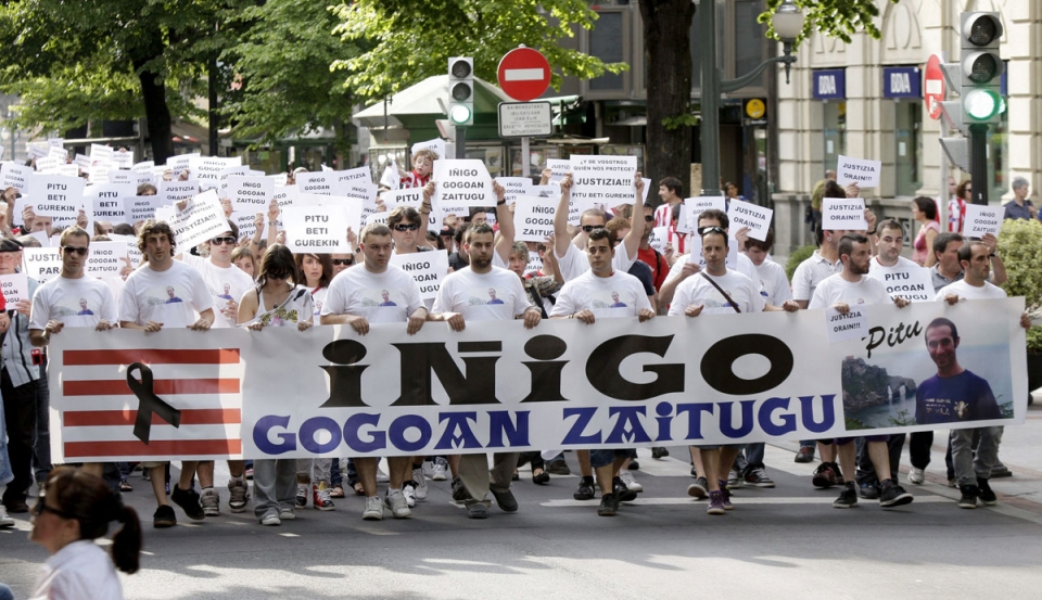 Manifestación en recuerdo a Iñigo Cabacas