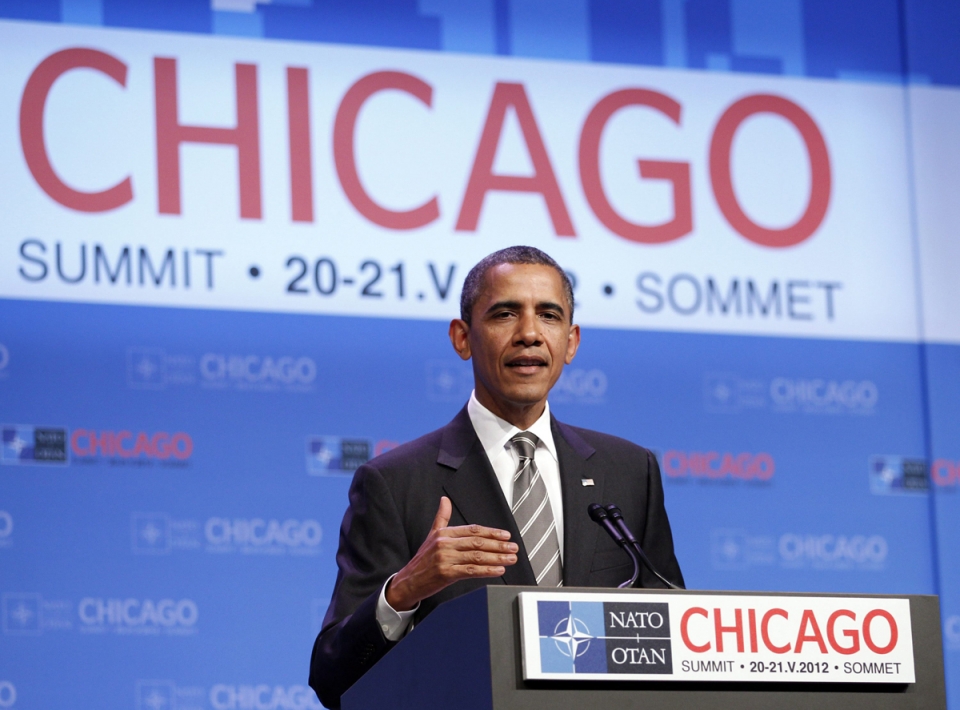 Barack Obama durante la cumbre de la OTAN en Chicago. EFE