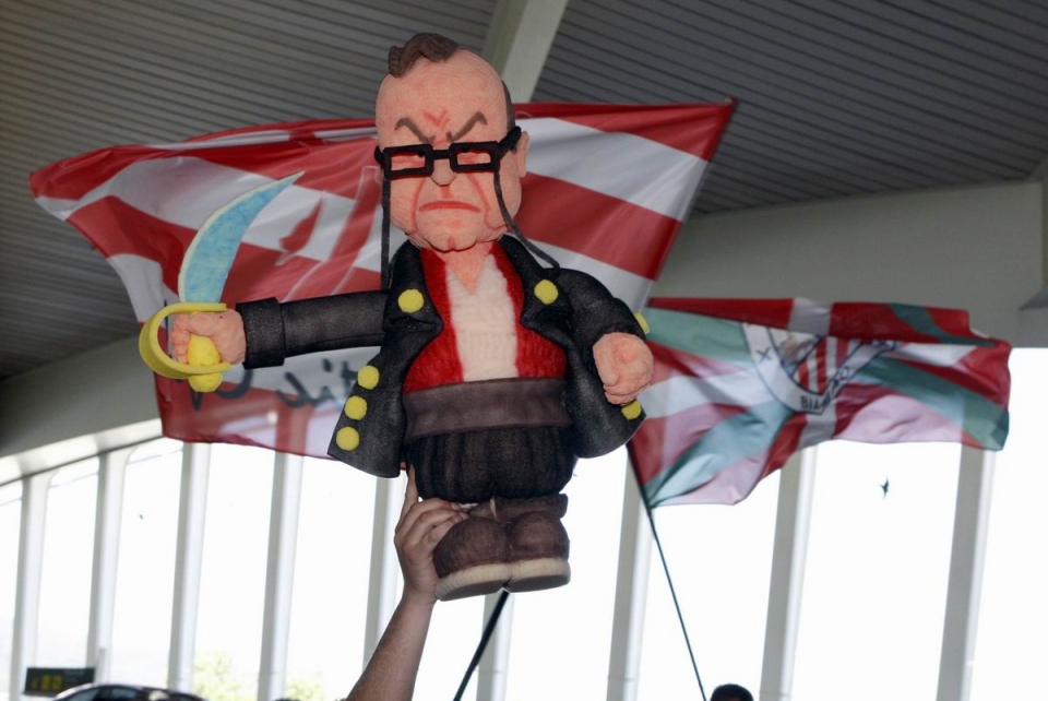 Una representación del entrenador del Athletic de Bilbao, Marcelo Bielsa. Foto: EFE