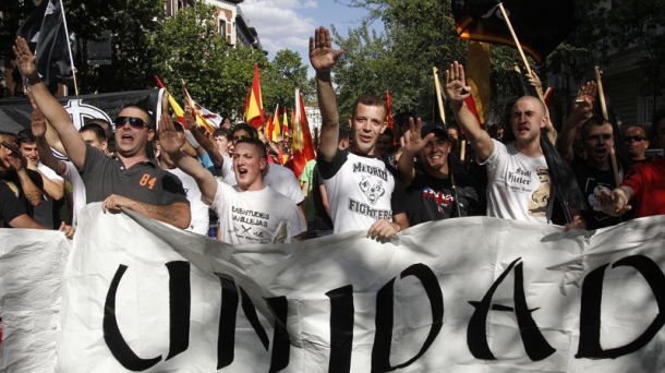 Manifestación de La Falange. Foto: Efe