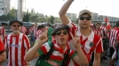 Aficionados rojiblancos. Foto: EFE title=