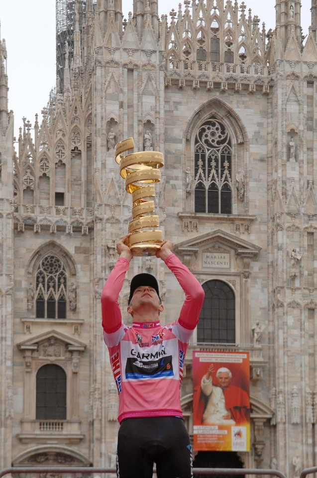 Ryder Hesjedalek ezustekoa eman zuen Giroan