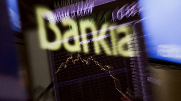 Las acciones de Bankia caen el 28,34% tras volver a cotizar.