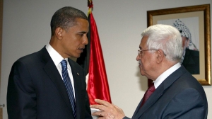 07/2008. Obama junto al presidente palestino, Mahmoud Abbas. Foto: EFE