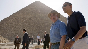 06/2009. Barack Obama visita las pirámides de Egipto. Foto: EFE