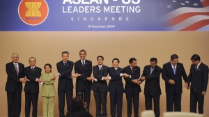 11/2009. Obama, en Singapur, junto a líderes asiáticos. Foto: EFE