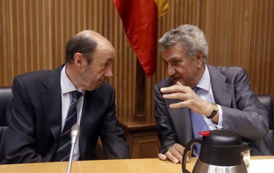 El PSOE pide crear una comisión de investigación sobre Bankia
