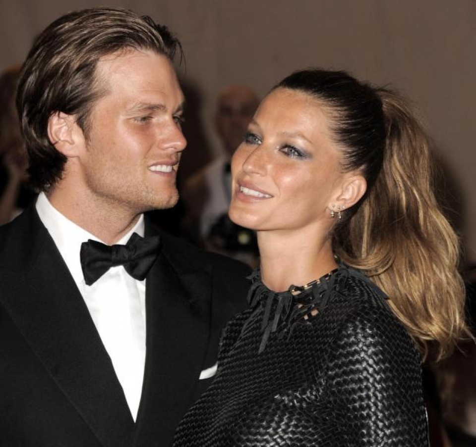 Gisele Bündchen y su marido Tom Brady. Foto: EFE