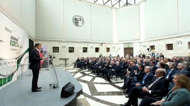 Ganbara 12/06: con Carlos Carnicero, Félix Iriarte y Olatz Barriuso