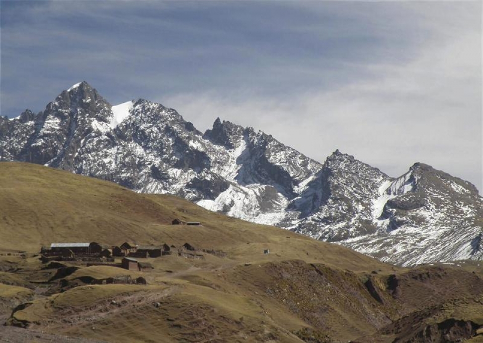 Muere un montañero navarro en un alud en Perú