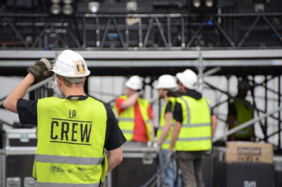 Langile ugari aritu dira muntaian. Argazkia: EITB