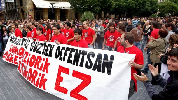 Manifestación contra la detención de miembros de Segi.