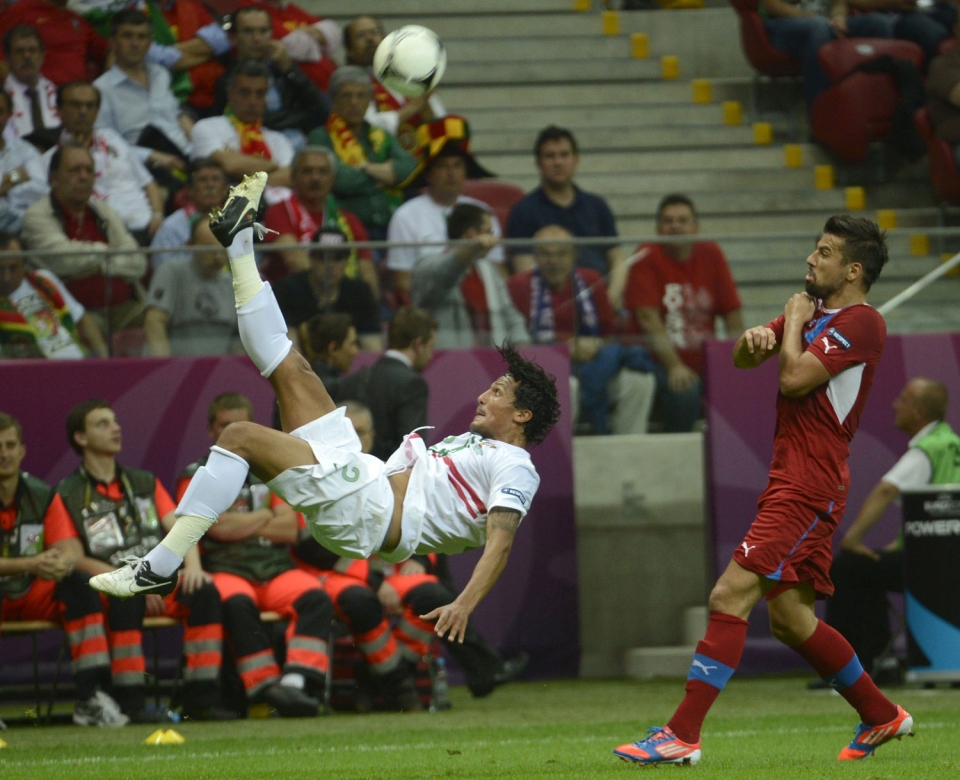 Final-laurdenak: Txekiar Errepublika-Portugal (0-1). EFE