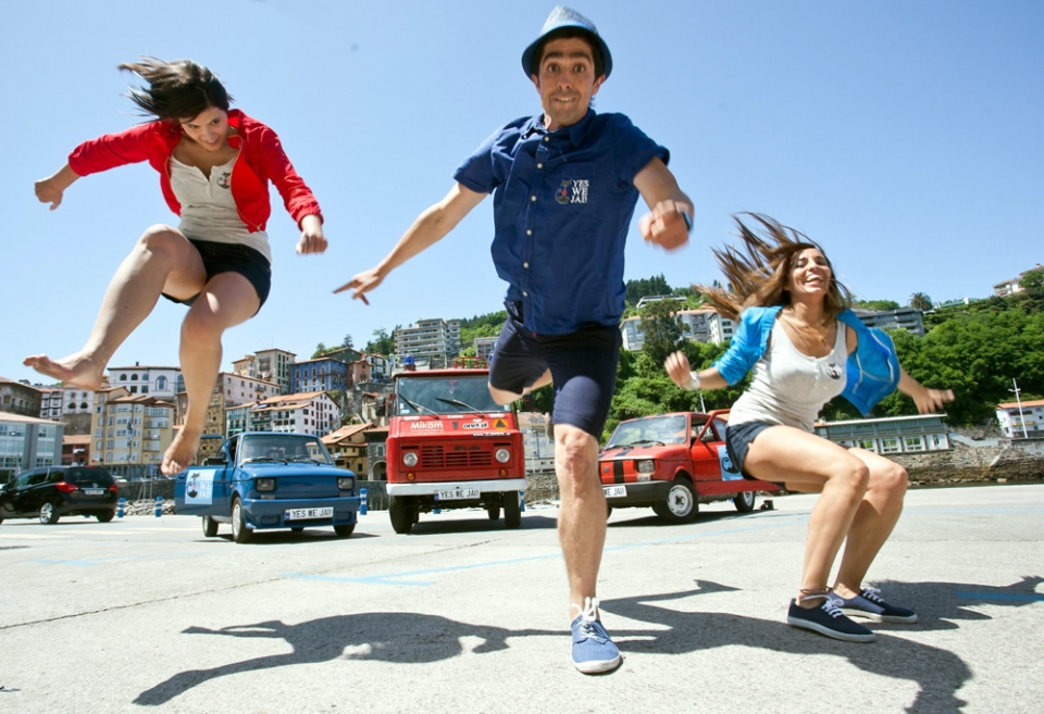 Joanes Passicot, Sonia Kolaczek and Rocio Basterra. EITB