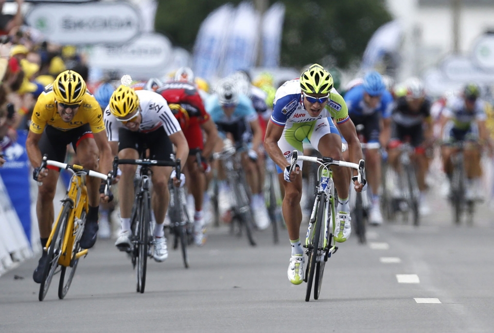 Peter Sagan (Liquigas) gana la primera etapa. EFE