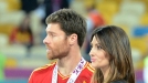 Xabi Alonso eta Nagore Aranburu emaztea. Argazkia: EFE title=
