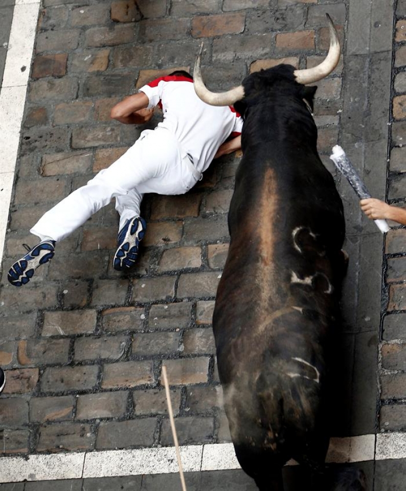 9 de julio; tercer encierro. (Foto: EFE)