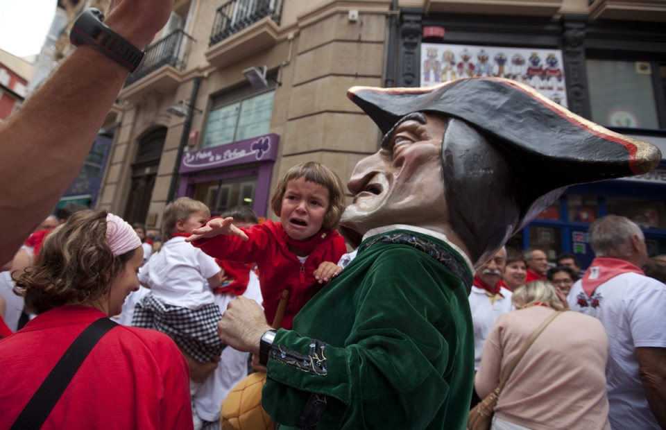 Cabezudos en Sanfermines. Foto: EFE