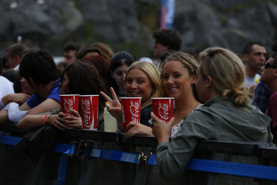 Bilbao BBK Live 2012. Segundo día. Miles de seguidores han acudido a Kobetamendi. Foto: Hodei Madariaga.