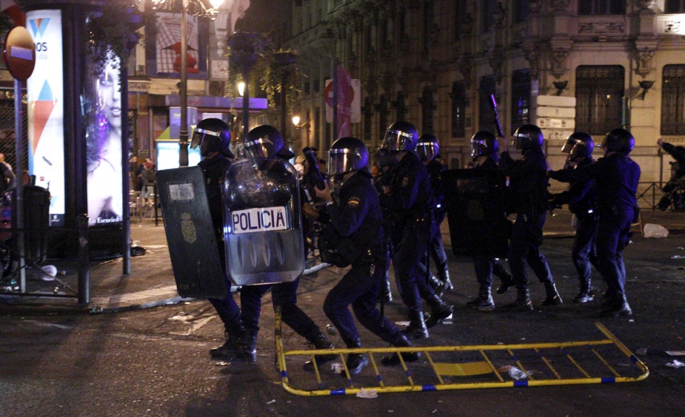 Incidentes en Madrid tras las manifestaciones contra los recortes. Foto: Efe
