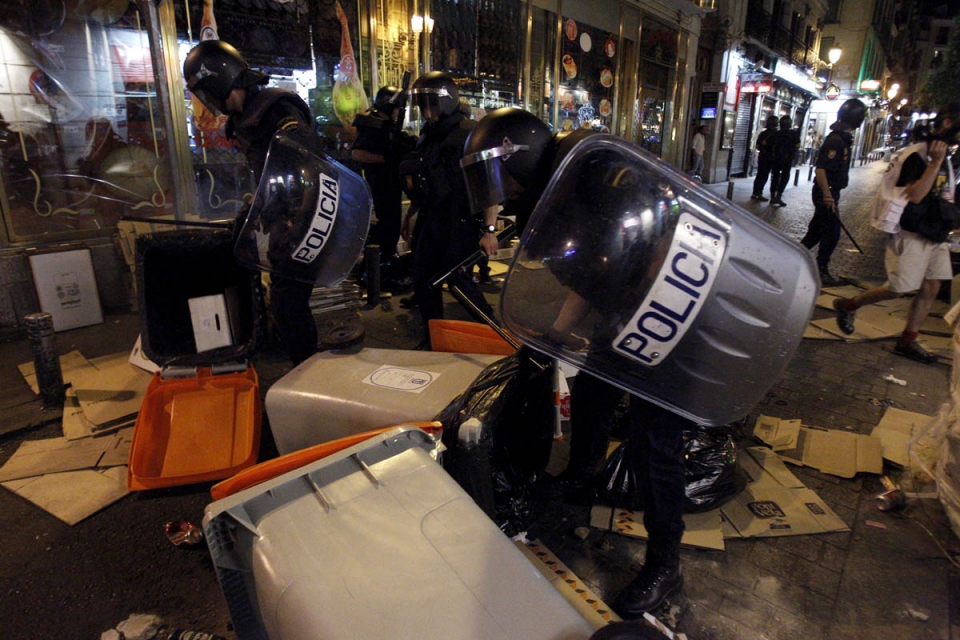 Incidentes en Madrid tras las manifestaciones contra los recortes. Foto: Efe