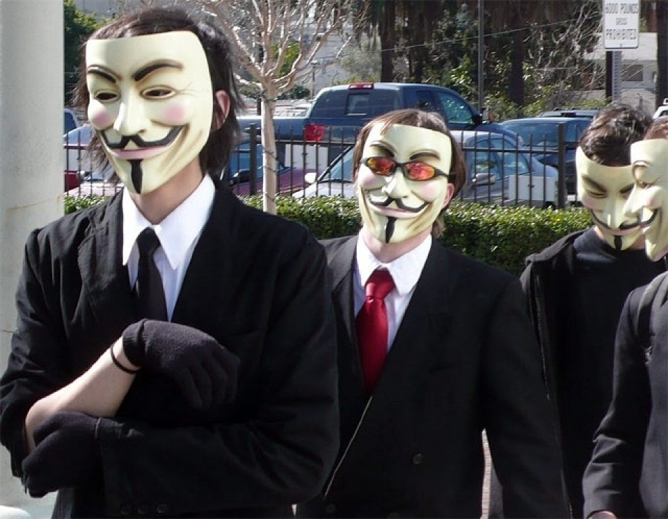 Miembros del grupo Anonymous, que ha dado muchos quebraderos de cabeza en Internet. Foto: EFE