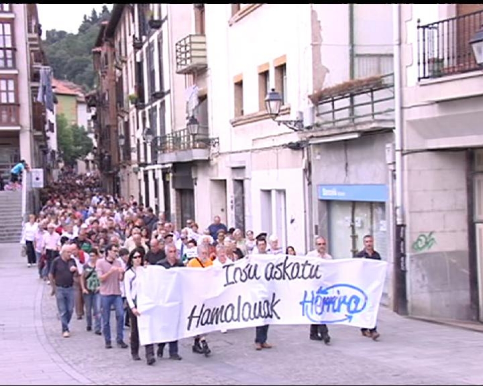 ETA presos enfermos | Manifestación en Arrasate, convocada por Herrira