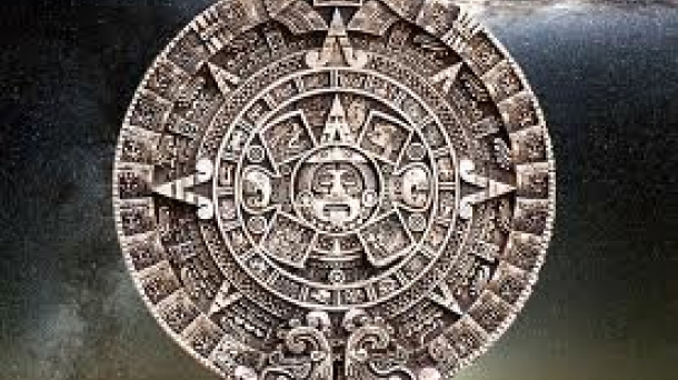 'Mayas' en el centro comercial Boulevard