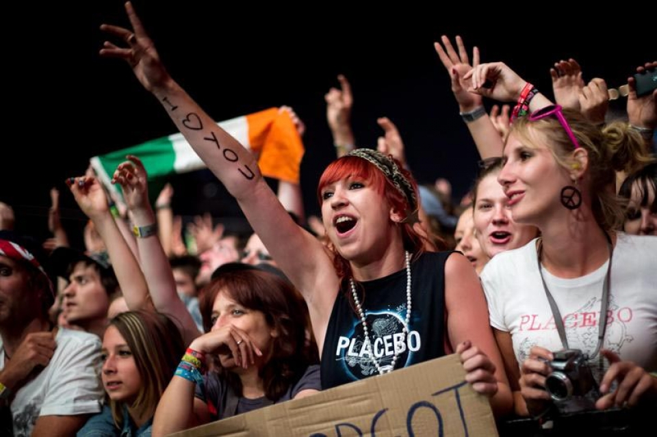 Milaka jarraitzailek gozatu zuten Placeboren doinuekin. Argazkia: EFE