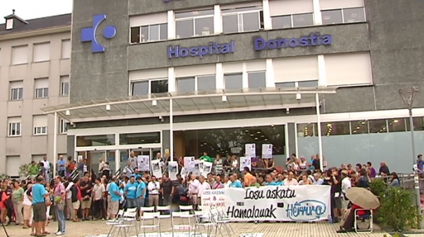 Rassemblement de soutien au détenu basque Iosu Uribetxebarria. Photo: EITB