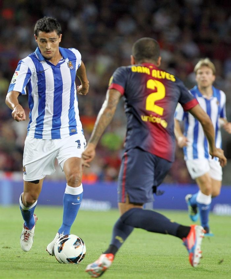 Chory Castro eta Dani Alves. Argazkia: EFE