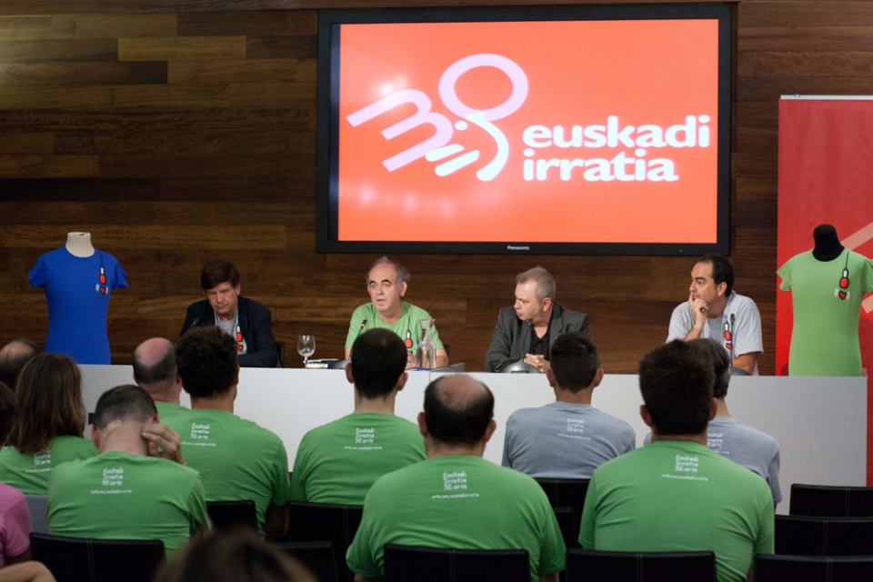 Acto de presentación de las camisetas