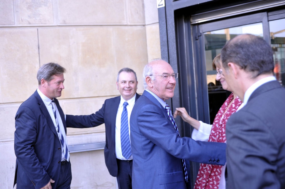 Bingen Zupiria, Alberto Surio eta Jose Antonio Ardanza. Argazkia: EITB