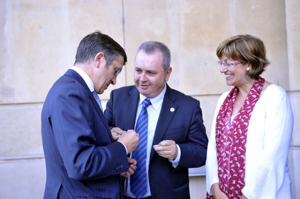 Patxi Lopez, Alberto Surio eta Blanca Urgell. Argazkia: EITB