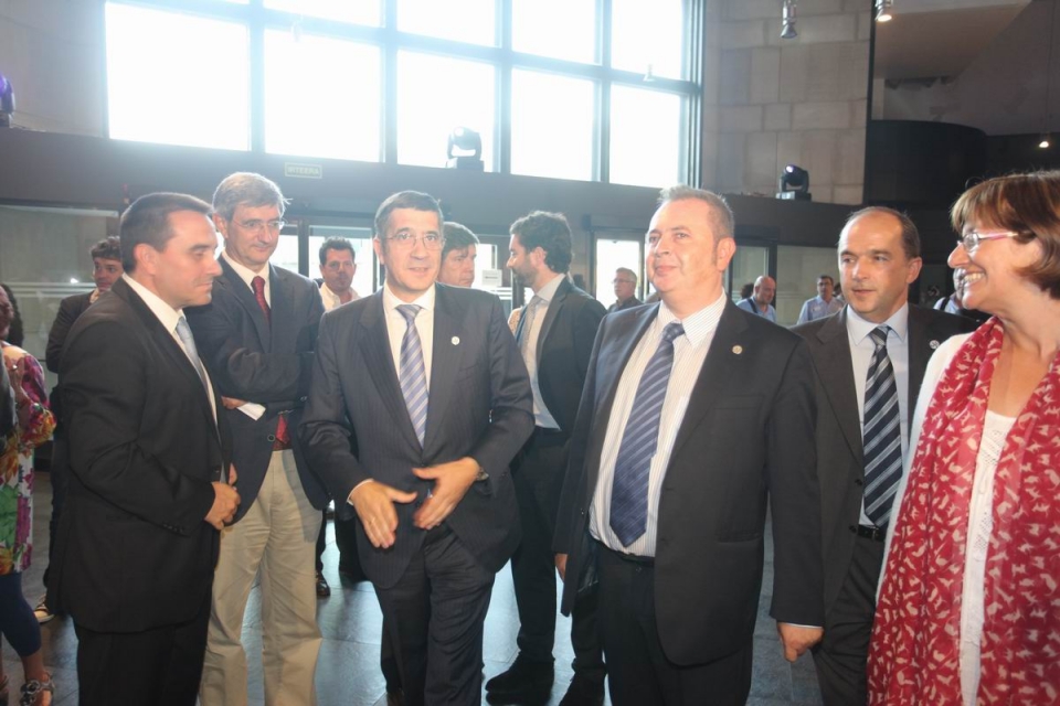 Patxi Lopez, Alberto Surio eta Blanca Urgell, Patxi Arratibel eta Miguel Ángel Idigorasekin, besteak beste. Foto: EITB