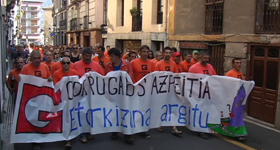 Corrugados ERE | Azpeitia protesta contra el ERE de Corrugados