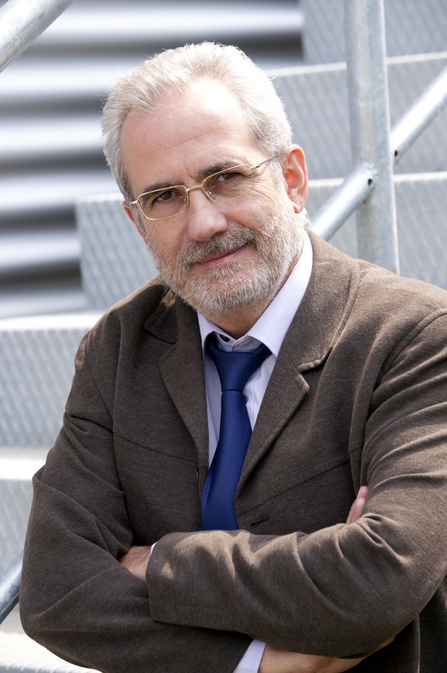 'Julian', Isidoro Fernández. EITB