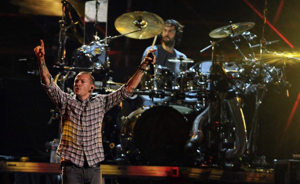 Talde estatubatuarrak Monterreyko publikoa dantzan ipini du. Argazkia: EFE