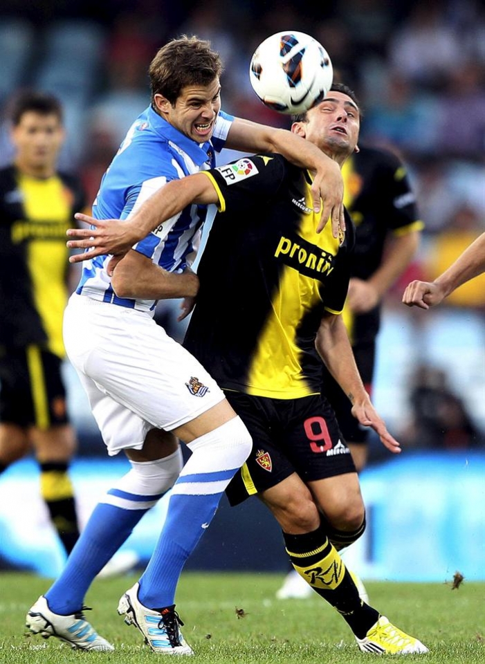 Iñigo Martínez y Helder Postiga. Foto: EFE