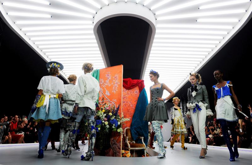 Londreseko modaren astea 2012: Meadham Kirchhoffen desfilea. Argazkia: EFE